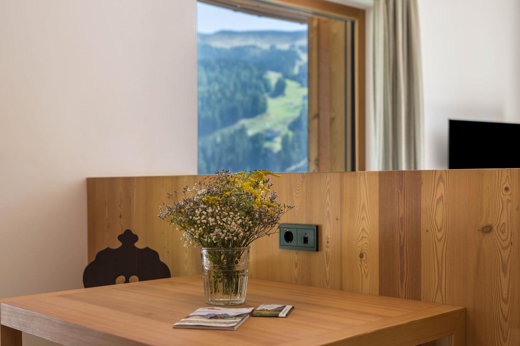 Vista Dolomites Apartment Liberty Santa Cristina Val Gardena エクステリア 写真